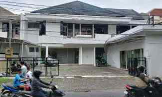 Bangunan Komersil 2 Lantai di Raya Darmo Permai Surabaya Barat