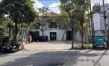 Rumah Raya Dharmahusada dekat Unair Cocok untuk Kafe Coffee Shop Kantor