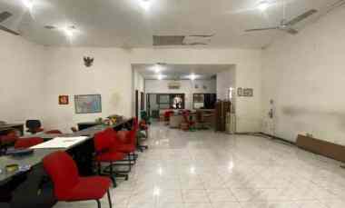 Rumah Lama Jalan Seruni Pusat Kota Surabaya 1 / Lantai Nego