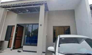 Rumah Strategis di Sukolilo Park Regency Spr, Surabaya Minim 2 Thn
