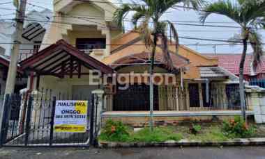 disewakan rumah sutorejo