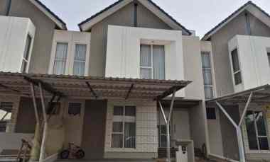 Disewakan Rumah Semi Furnish dekat Sport Club Suvarna Sutera Tangerang