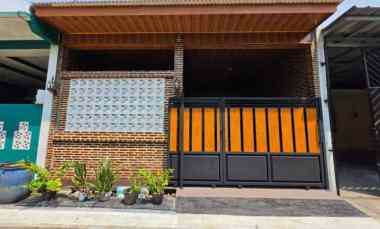 Disewakan Rumah Taman Palem Talaga Bestari Tangerang Bangunan Baru