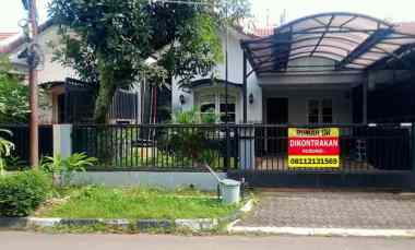 Rumah Full Furnish 4 Kamar Tidur 2 Kamar Mandi Carport di Antapani Bdg