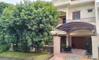 Disewakan Rumah Luas Siap Huni 2 Lantai Villa Bukit Indah Pakuwon Inda