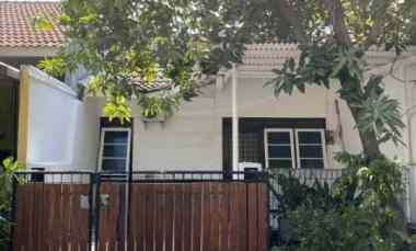 disewakan rumah wiguna tengah