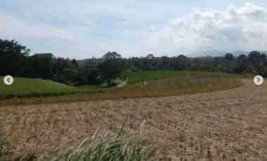 disewakan tanah di dekat pantai kelating