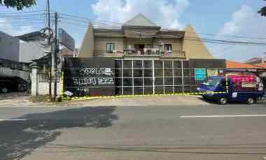 dujual rumah siap huni 3 8m di pasangrahan jaksel