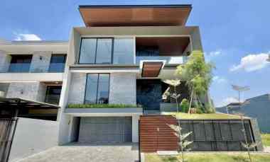 Ew House Mewah Konsep Villa di Bukit Golf Mediterania