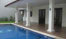 For Rent Hommy House Inside Compound at Kemang