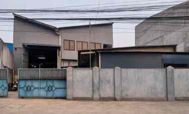 gudang dekat toll bekasi timur pinggir jalan besar