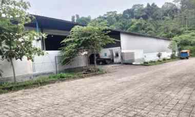 gudang di kawasan candi gatot subroto semarang gatsu