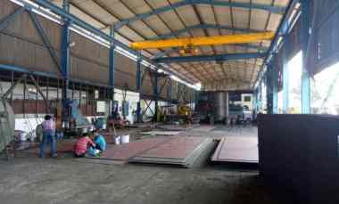 Gudang Eks Workshop Area Raya Waru Gedangan Strategis