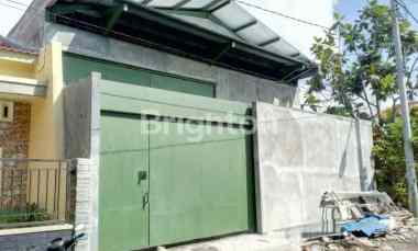 gudang medokan dekat tol dan jalan raya merr