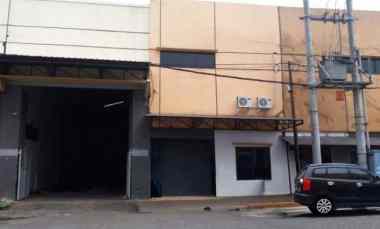 gudang tritan taman jemundo 2 unit jejer siap pakai