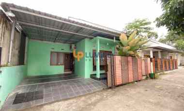 hunian modern asri nyaman dengan fasilitas lengkap