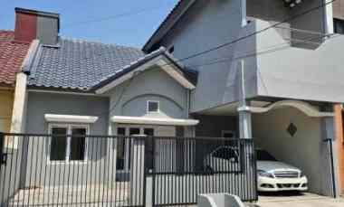 jarang ada rumah dengan 2 kamar di lantai 1