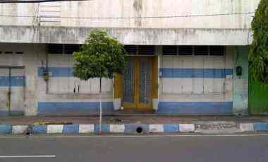 jual bangunan hitung tanah di pusat kota madiun