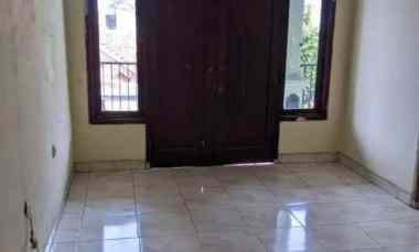 jual cepat rumah 2 lantai lokasi strategis di ciledug