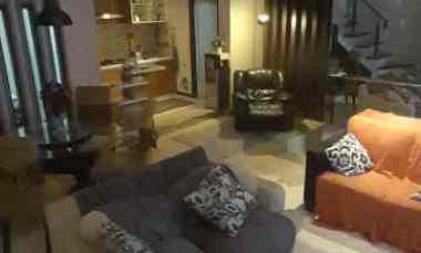 jual murah rumah 2 1 2 lantai di grand wisata
