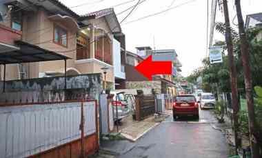 jual rumah 2 lantai hook di lenteng agung jagakarsa