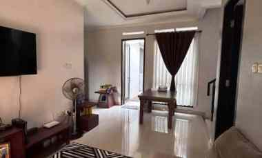 jual rumah bagus lingkungan asri di pisangan ciputat