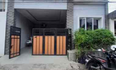 jual rumah dalam komplek di jatiwaringin