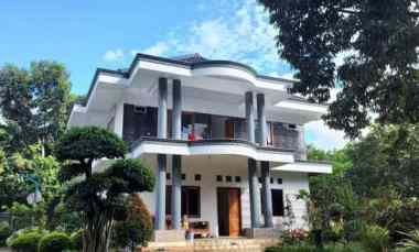 Jual Rumah dengan Halaman Luas di Tahunan Jepara