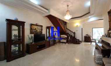 jual rumah di komplek griya riatur jalan tulip medan