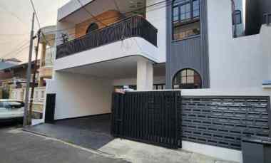 Jual Rumah Keren,kontemporer,ampera Kemang,rooftop