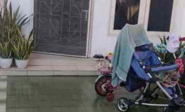 jual rumah semi furnished muara karang jak ut