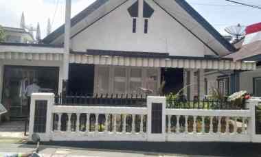 jual rumah strategis cocok untuk hotel penginapan ruko