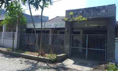 jual rumah trosobo utama jalan lebar