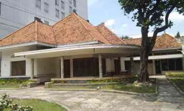 jual rumah tua bagus di jalan ahmad yani kota semarang