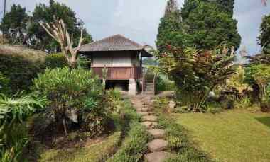 Villa Dijual di Villa istana bunga
