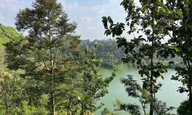 kebun durian 4800m kawasan wisata karanganyar