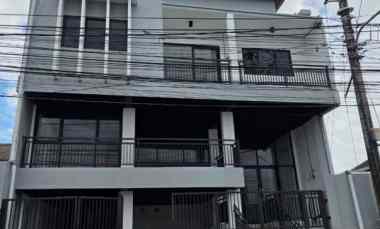 Kesempatan Langka Gedung Strategis Padang Sambian