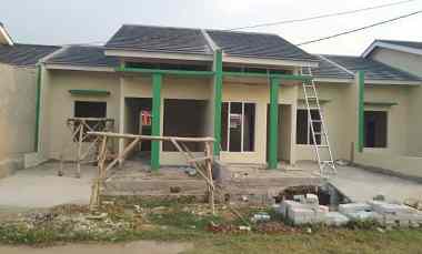 gambar klaster dekat dengan tol jakarta