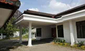 komersil area raya jemursari rumah 1 lantai min 3thn