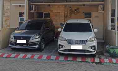 kost gresik kota carport pribadi depan kamar