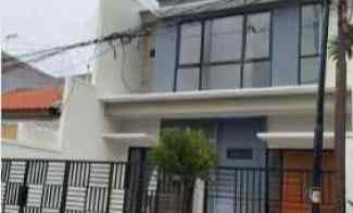 Manyar, New Minimalis 2LT, Row 2,5 Mobil