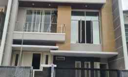 Minimalis Dua Lantai Baru Gress Woodland, Citraland