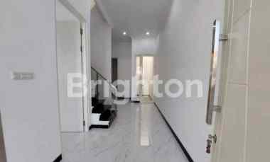 Mulyosari Utara, Banting Harga, Mewah Siap Huni