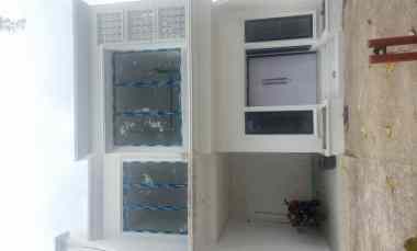 over kredit 45juta rumah 2 lantai taman asri cibinong