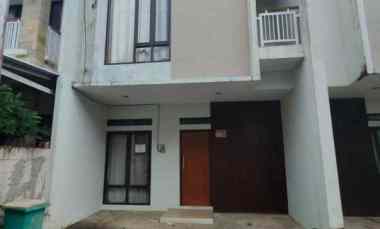 over kredit 65jt rumah 2 lantai di jatiasih bekasi