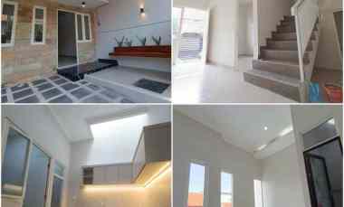 pandugo new minimalis 2 lantai row jln 3 mobil nego