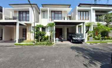 perumahan mewah 2 lantai dekat kampus 4 uad