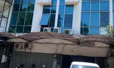 ruko jemursari 2 ruko gandeng ada halaman parkir