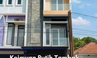 ruko kejawan putih tambak strategis siap pakai