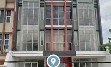 ruko kutisari minimalis modern parkir luas